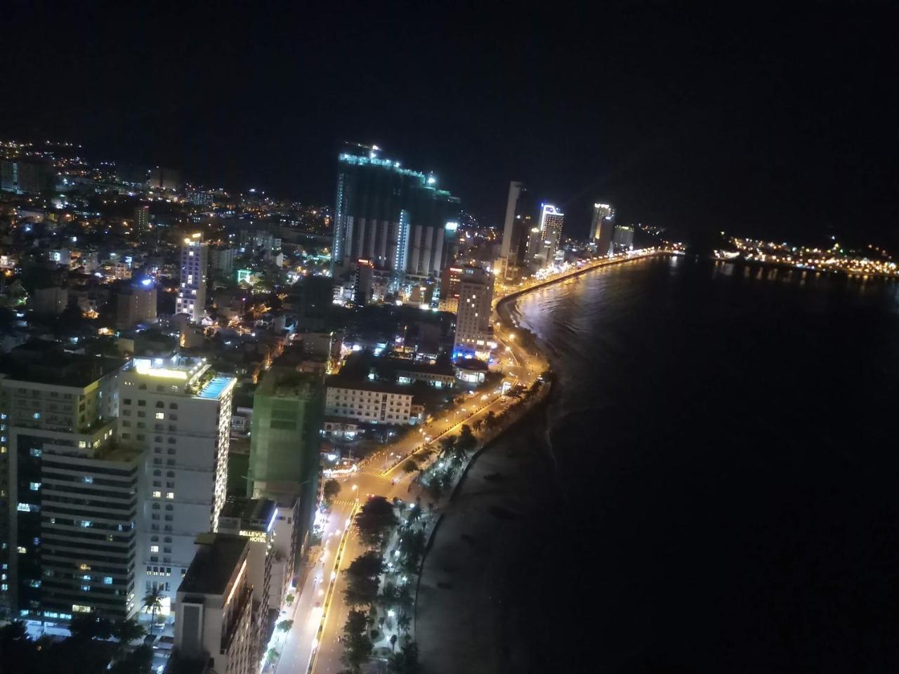 Wonderland 24H Apartments Nha Trang Buitenkant foto